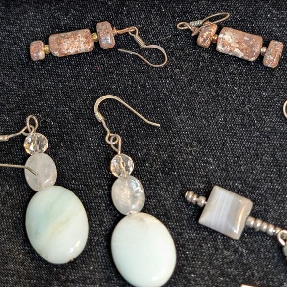 Stone, Crystal, Glass Dangle Earrings & One Green Glass Bracelet Jewelry Lot - Picture 8 of 12